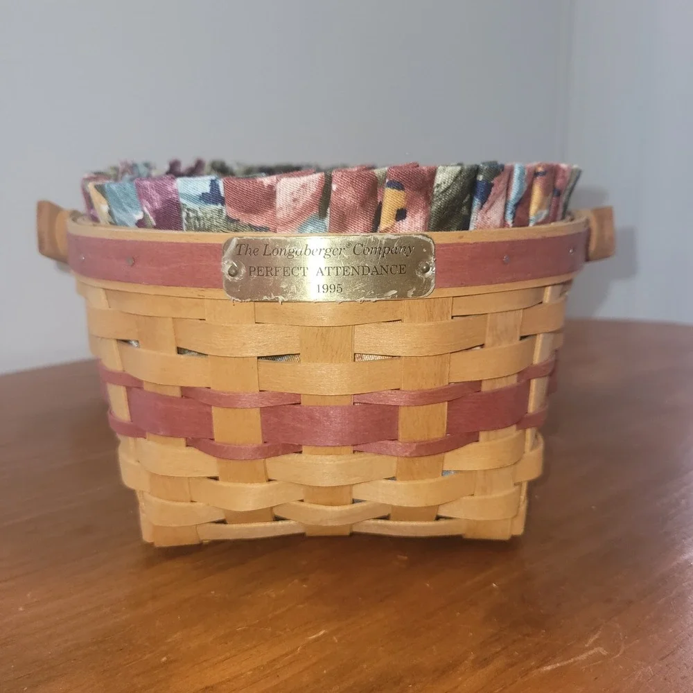 Longaberger 1995 Perfect Attendance Basket‎